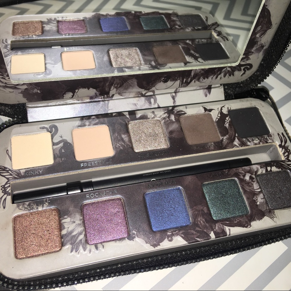 🔻SOLD🔺 Urban Decay Smoked Palette - Picture 3 of 3